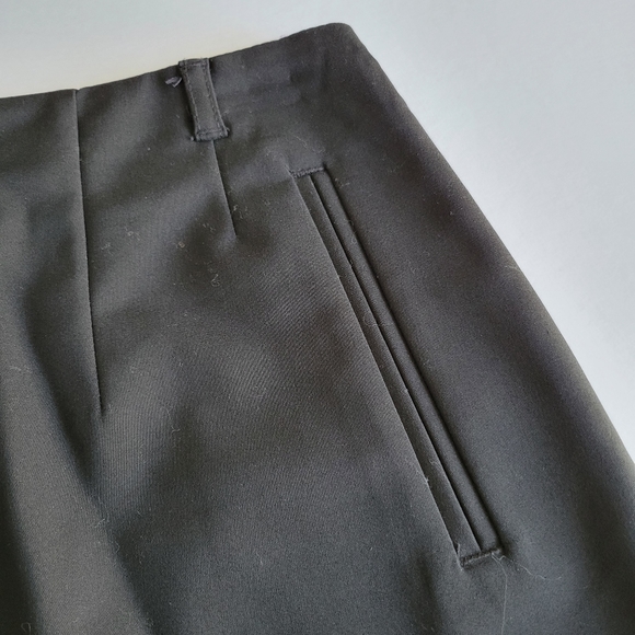 H&M Classic Black Mini Skirt - Picture 7 of 7